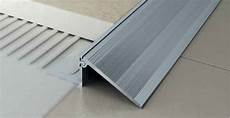 profili per pavimenti i profili per pavimenti di differente livello permettono profili per pavimenti i profili per pavimenti di differente livello permettono