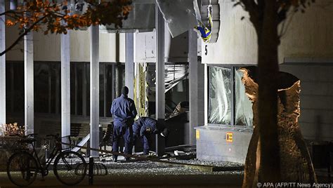 Gewaltige Explosion vor Polizeiwache in Schweden - UnserTirol24