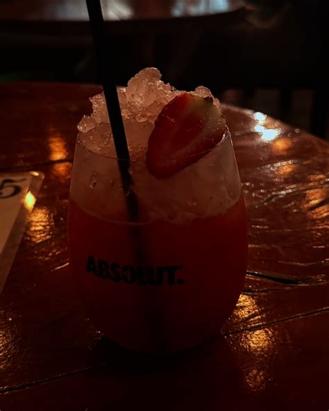 Leticia Muller | Hello 23 , Start a new era to me | Instagram