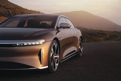 7 best electric cars of 2018 reviews photos and more