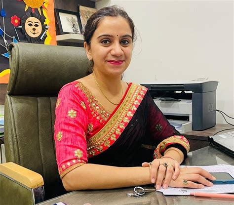 New Arya Public School