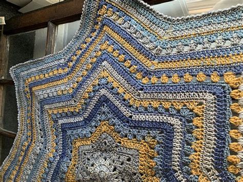 crochet 6 day star blanket