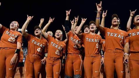 WCWS 2022: Unseeded, snubbed Texas softball playing with a chip on its ...