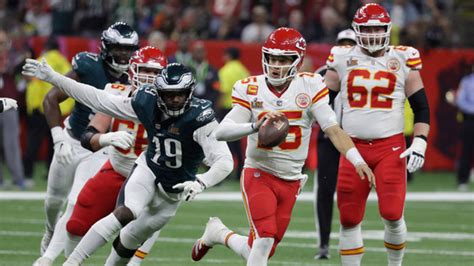 Flag Football star feels ‘kicked to the side’ with NFL players being ...
