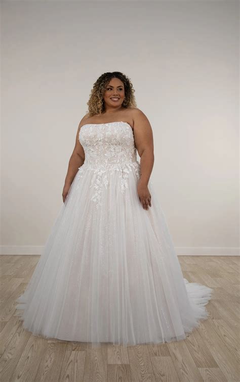 Large size wedding dresses 60 photos - Astyledwedding.com