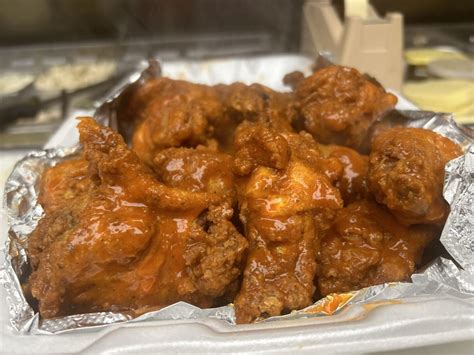 Menu & Prices - Charlie's On Main Pizza