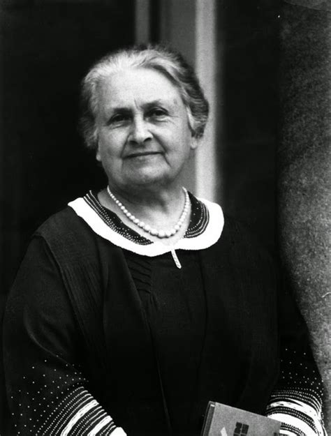 Maria Montessori y su Importancia en la Pedagogía