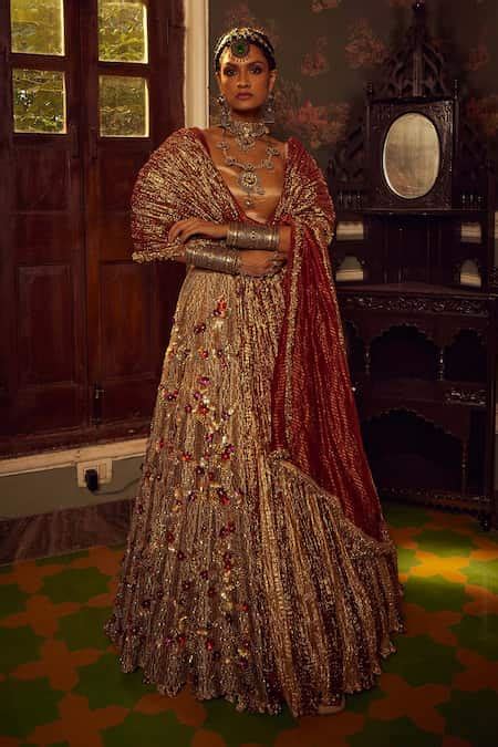 Buy Gold Lehenga And Dupatta Metallic Tissue Textured V Neck Flared Set ...