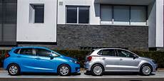 Honda Jazz Vs Vw Golf by Honda Jazz V Volkswagen Polo Comparison Review Honda Jazz Vs Vw Golf