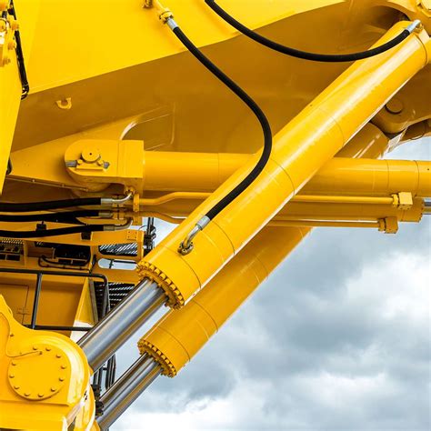 Commercial vehicle hydraulic fluids | Home