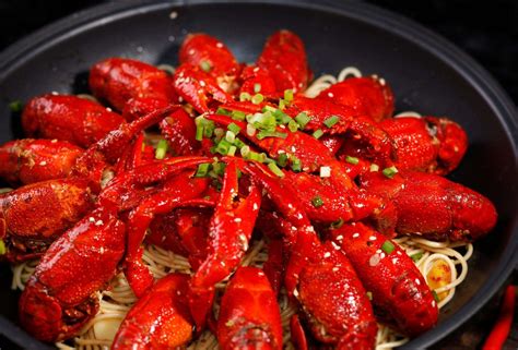 2020年南京最好吃的小龙虾大揭秘！你吃过几家？_蒜泥