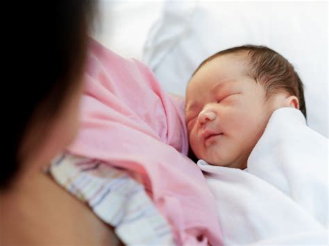 Polyhydramnios (hydramnios): Too much amniotic fluid | BabyCenter