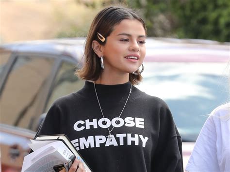 Long Bob Haircut Selena Gomez