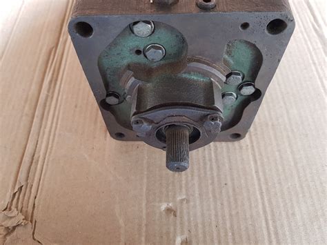 Woodward ug-8 r-8521-367 governor r.p.m. 750-1280 – Aeliya Marine Tech