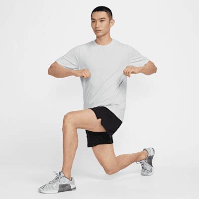 Nike Primary Men's Dri-FIT Short-sleeve Versatile Top. Nike IN