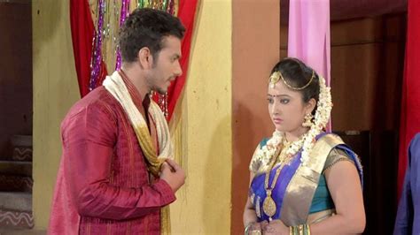 Watch Devathe Season 1 Episode 219 : Shravya Calls Off Her Engagement ...