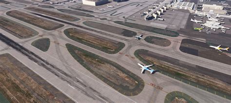 Slideshow: Microsoft Flight Simulator 2024 Updated Airports