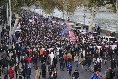 Georgians rally to back jailed ex-president on hunger strike