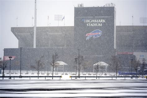 Buffalo Bills Share Video of Heavy Snow at Stadium Ahead of 49ers Game ...