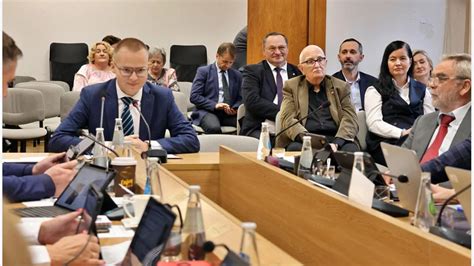 Młodzieżowa Rada Miasta Limanowa przedstawiła inicjatywy - Limanowa.in