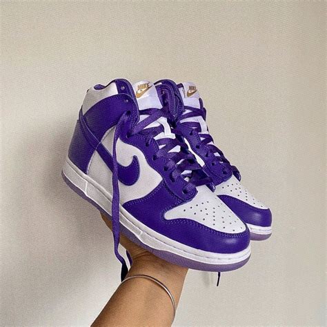 Dunk High SP Varsity Purple | Nike shoes girls, Purple shoes outfit ...