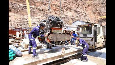 Hydraulic robot deployed for desilting inside SLBC tunnel | Hyderabad ...