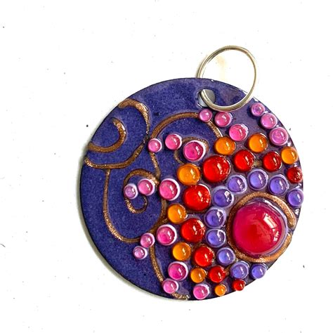 Sommerlicher Emailleanhänger - Ethno-Chic - Ein 40mm großer ...