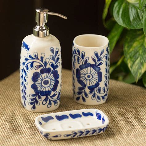 ExclusiveLane Wintry Blooms Handpainted 3 Piece Ceramic Bathroom ...