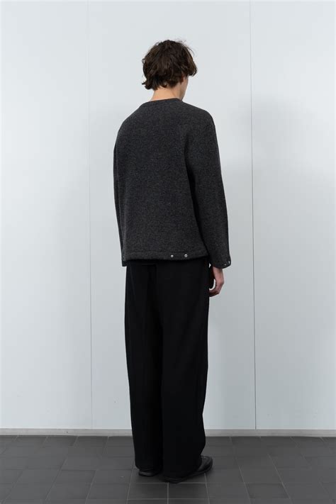 V NECK SNAP SWEATER - CHARCOAL – LADY WHITE CO.