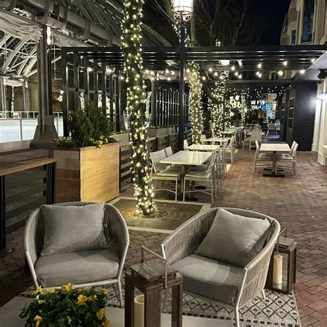 Sneak peek inside Sixty Vines opening today in Reston