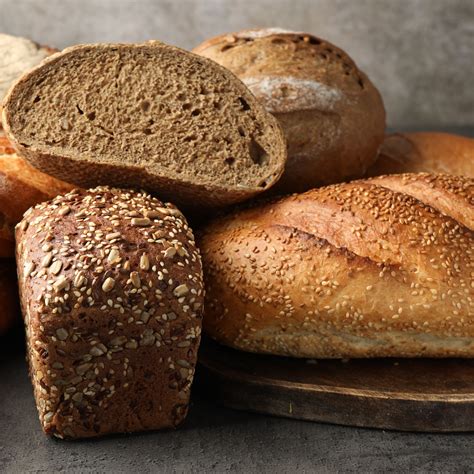 Can chickens eat bread? - My Pet Chicken