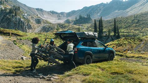 Thule launch the Epos – a fully foldable and tiltable towbar-mounted e-MTB-friendly carrier ...