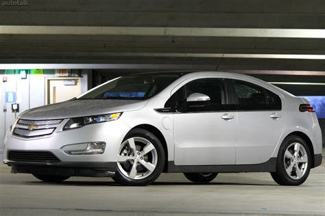 2012 Chevrolet Volt Review • AutoTalk