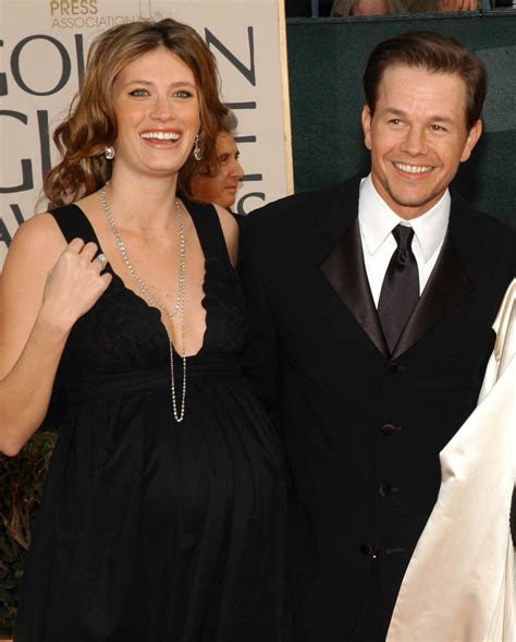 Is Mark Wahlberg the ‘massive movie star’ who romanced Jessica Simpson ...