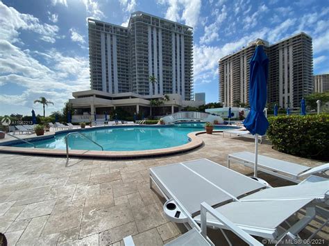 Turnberry Isle 19667&19707 Turnberry Way, Aventura, FL 33180 | Condos ...
