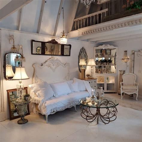 French Shabby Chic Bedroom Decor