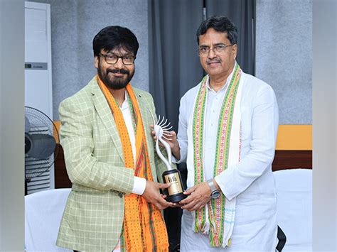 Tripura: Biplab Goswami honoured by CM Manik Saha for his IIFA win for ...