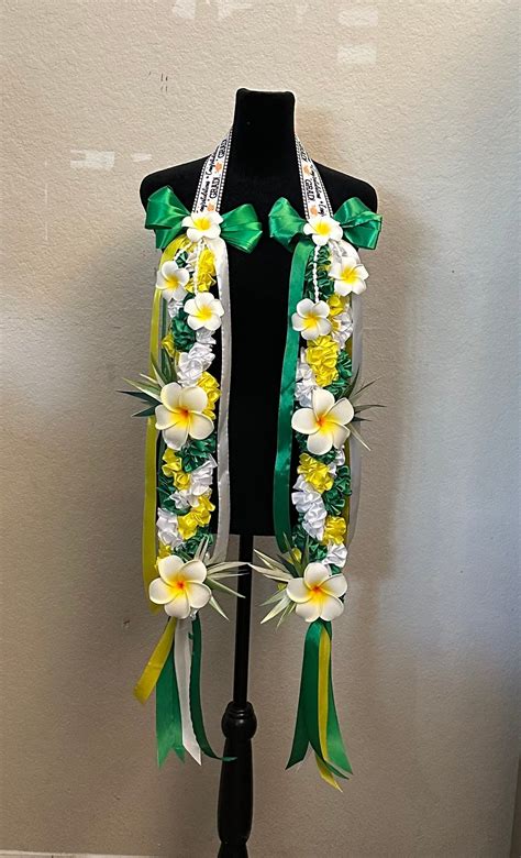 TRIPLE Ribbon Plumeria Graduation Lei - Etsy | Graduation leis diy ribbons, Graduation leis ...