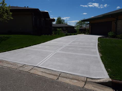 Accurately Estimating the Cost of Concrete Driveway Repairs