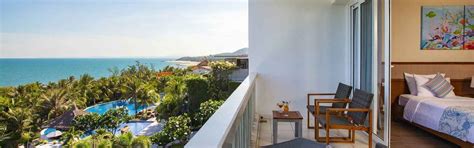 Review The Cliff Resort & Residences chi tiết 2025