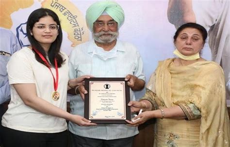BFUHS: Punjab Medical Council felicitates MBBS topper with Gurmej Singh ...