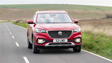 MG Motor UK HS (2018-2024) Review 2026 | Top Gear