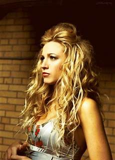 Half Up Half Curly Hairstyles by 20 Half Up Half Curly Hairstyles Ideas Half Up Half Curly Hairstyles