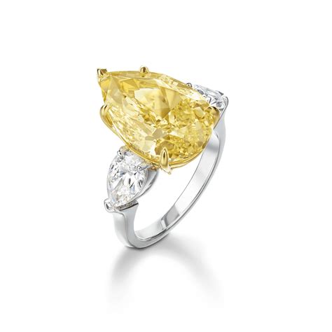 黃鑽與鑽石戒指 | Harry Winston