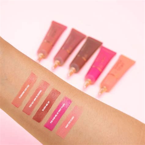 Buy Makeup Revolution Superdewy Liquid Blusher - Ultra Pigmented-Dewy ...
