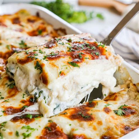 Fresh Spinach Lasagna White Sauce