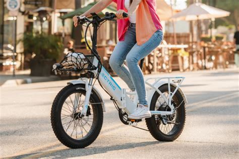 How Do Astronauts Poop