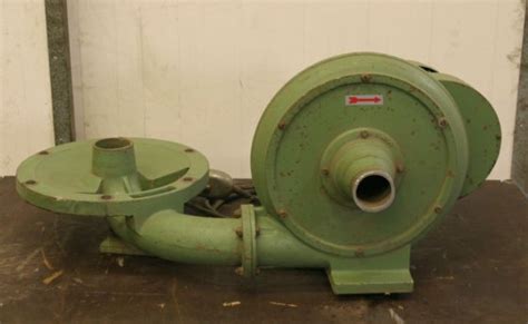 Chip extraction from Holz-Her - Type 304 6090 in Wiefelstede, Lower ...