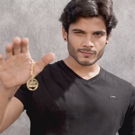 King Name Necklace – Glamorizee