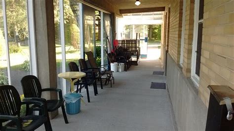 LA MAISON FLEURIE (Victoriaville, Canada - Quebec) - Guesthouse Reviews ...